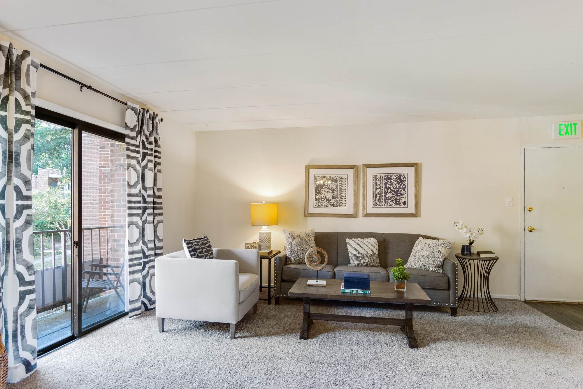 Beautiful living room at Parkway Apartments