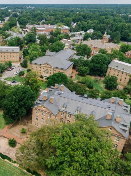 College of William & Mary nearby Parkway Apartments